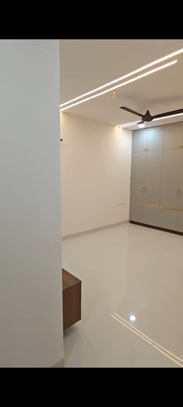 Room in 2.5 BHK Apartment at Candeur 40, Miyapur – for Rent