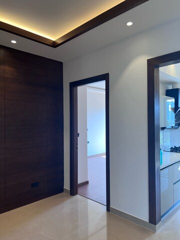 Room in 4 BHK Builder Floor at Adani Samsara Vilasa, Sector 63 – for Sale