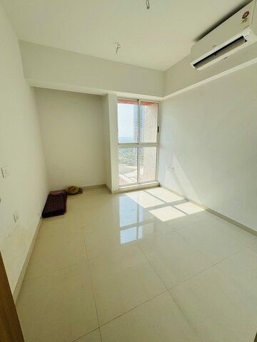 Room in 2 BHK Apartment at Lodha Codename Premier, Dombivli East – for Rent