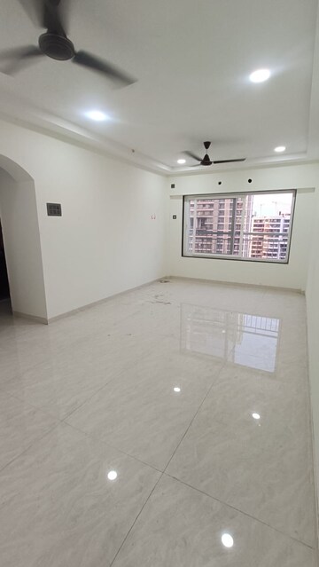 2 BHK Apartment For Rent in Goregaon West View CHS, Goregaon West
