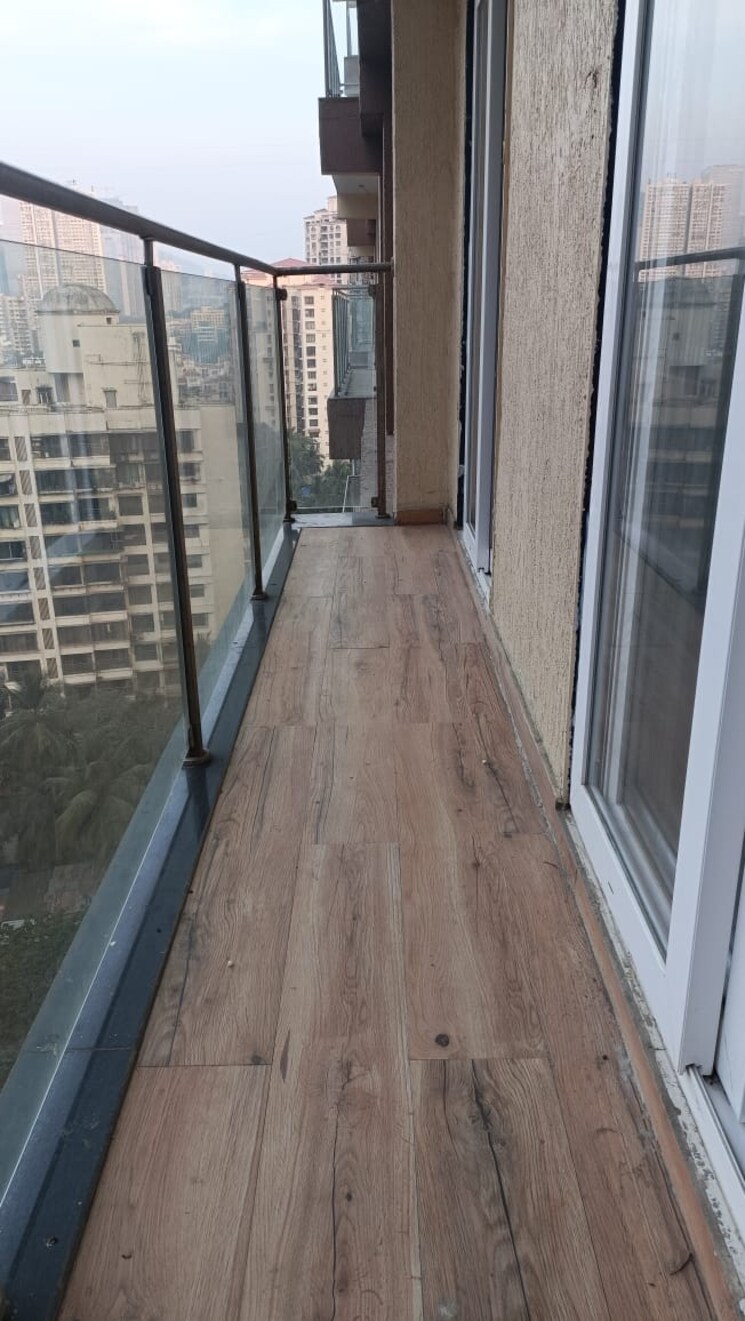 Balcony, goregaon-west-view-chs 2 Bedroom 850 Sq.Ft. Apartment In Goregaon West Mumbai 9622985