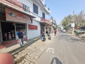  Shop For Rent in Jankipuram