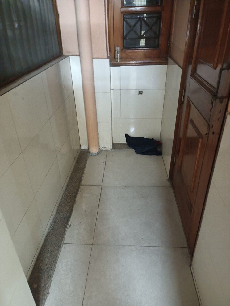 Balcony, jagriti enclave 2 Bedroom 1000 Sq.Ft. Builder Floor In Jagriti Enclave Delhi 9622999