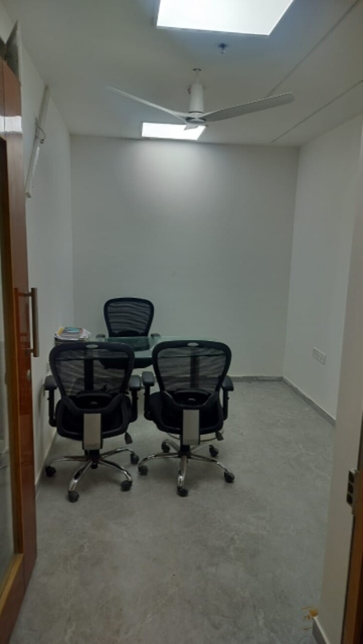 Team Area, university road Commercial Office Space 850 Sq.Ft. In University Road Pune 9623005