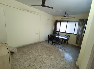 Room in 1 BHK Apartment at Chhabhaiya Park, Balkum Pada – for Rent