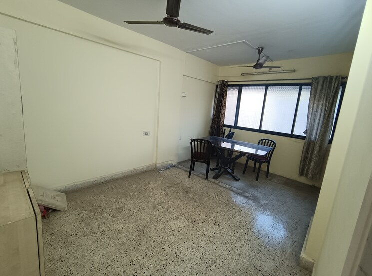 Room, chhabhaiya-park 1 Bedroom 500 Sq.Ft. Apartment In Balkum Pada Thane 9623009