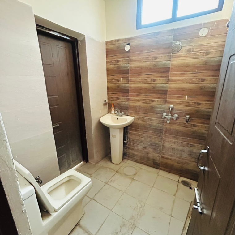 Attached Bathroom, sunny enclave 1 Bedroom 720 Sq.Ft. Apartment In Sunny Enclave Mohali 9623023