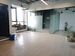   Office Space at University Road – for Rent