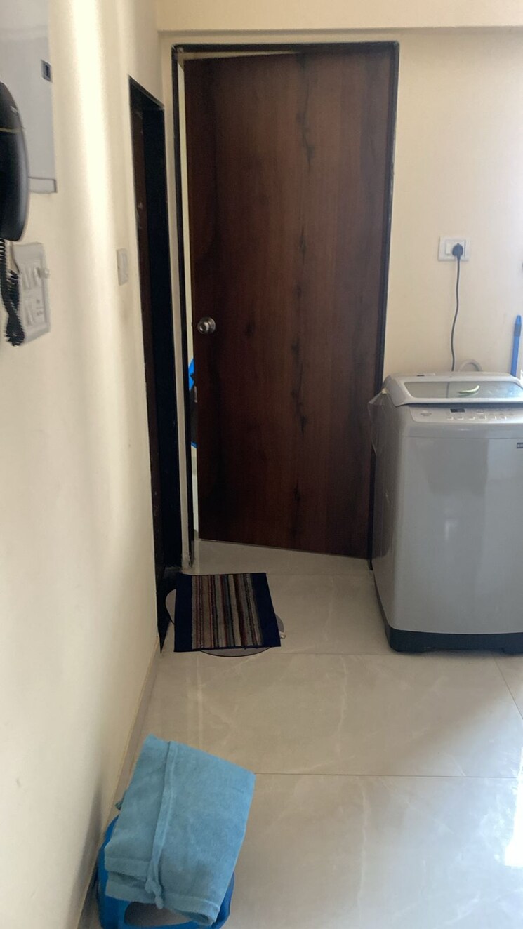 Room, harasiddh-viraaj 1 Bedroom 428 Sq.Ft. Apartment In Malad East Mumbai 9623040