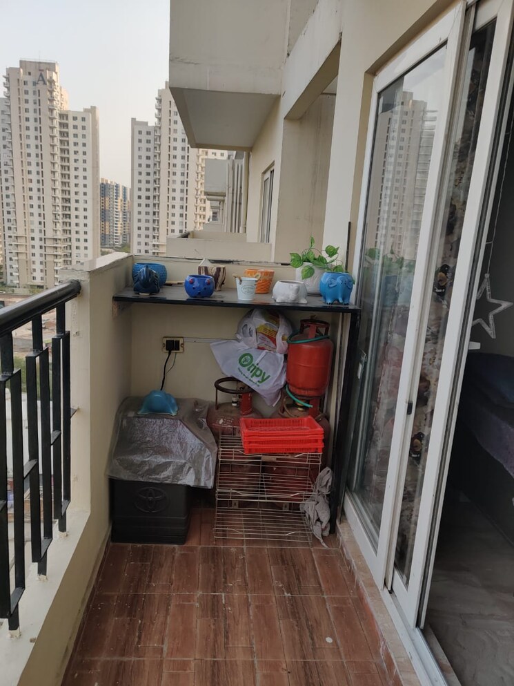 Balcony, pivotal-devaan 2 Bedroom 800 Sq.Ft. Apartment In Sector 84 Gurgaon 9623063