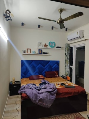 2 BHK Apartment For Rent in Pivotal Devaan, Sector 84