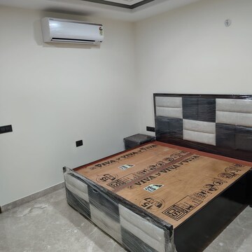 Bedroom in 1.5 BHK Builder Floor at Kalkaji – for Rent