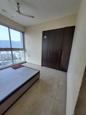 Room in 3 BHK Apartment at Tata Serein, Pokhran Road No Two – for Rent