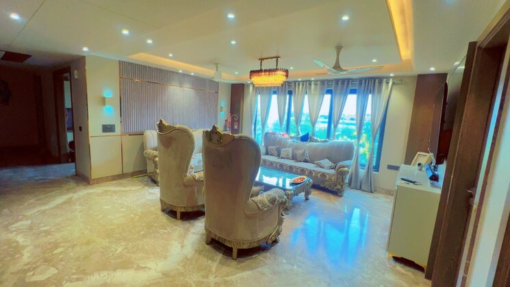 Living Room, anand vihar 3 Bedroom 1800 Sq.Ft. Builder Floor In Anand Vihar Delhi 9623081