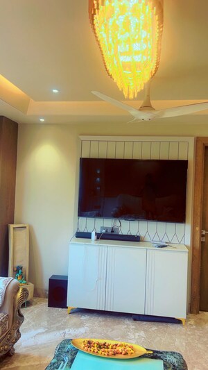 Bedroom in 3 BHK Builder Floor at Anand Vihar – for Rent