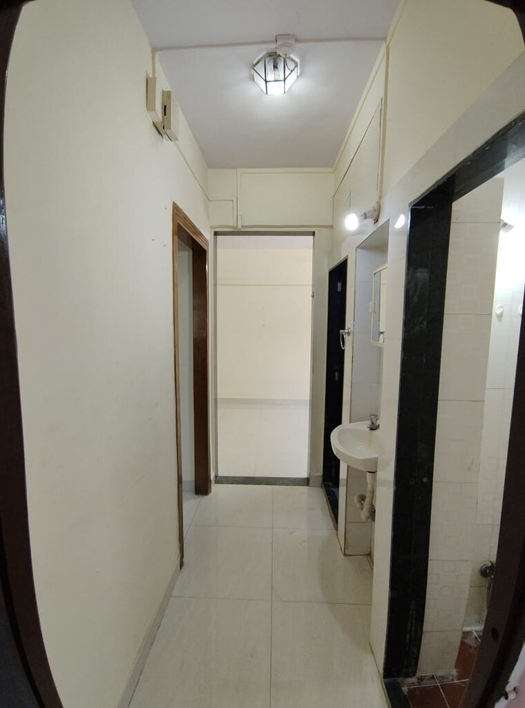 Bathroom, rashmi-complex-teen-hath-naka 1 Bedroom 454 Sq.Ft. Apartment In Dharamveer Nagar Thane 9623096