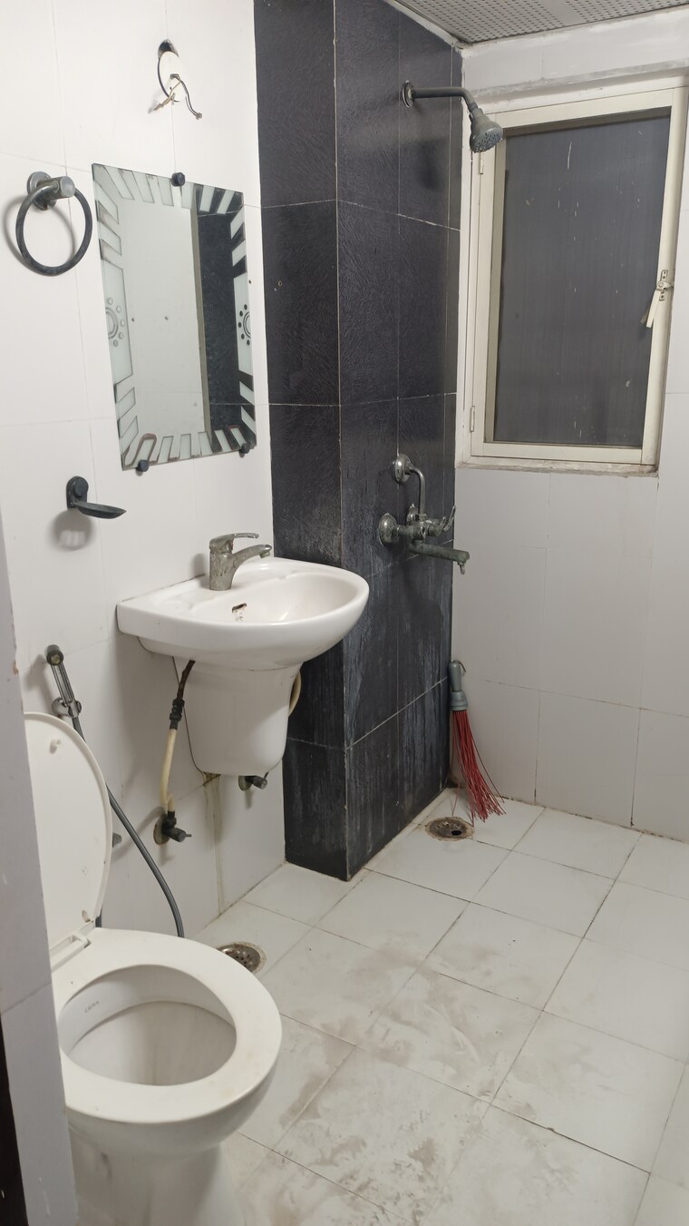 Attached Bathroom, jm-orchid 2 Bedroom 1135 Sq.Ft. Apartment In Sector 76 Noida 9623122