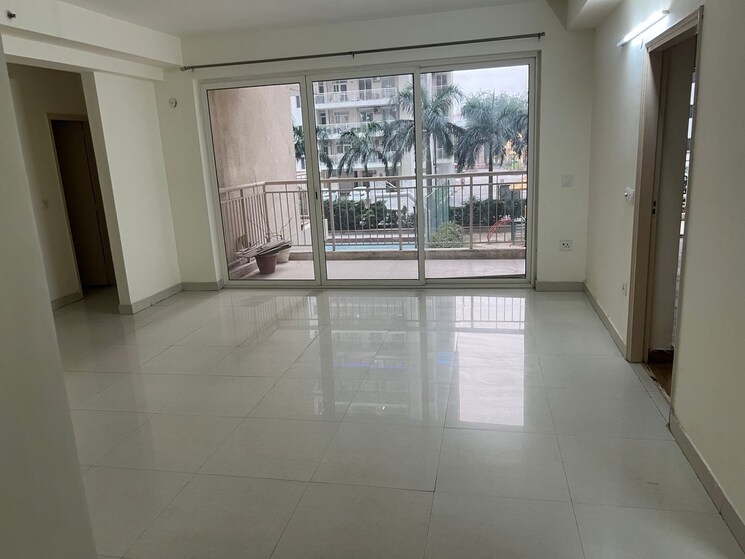Room, suncity-avenue-76 2 Bedroom 582 Sq.Ft. Apartment In Sector 76 Gurgaon 9623106