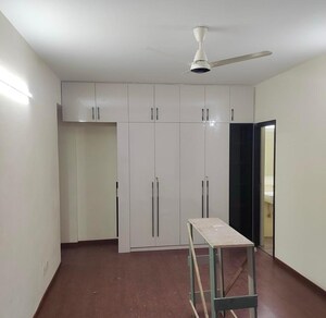 Room in 3.5 BHK Apartment at 3C Orris Greenopolis, Sector 89 – for Rent