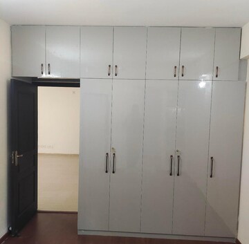 Room in 3.5 BHK Apartment at 3C Orris Greenopolis, Sector 89 – for Rent