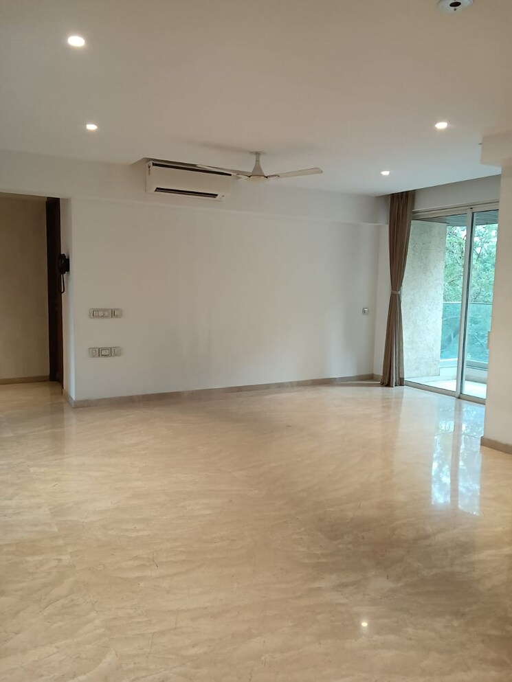 Room, hiranandani-meadows 3 Bedroom 1825 Sq.Ft. Apartment In Manpada Thane 9623134
