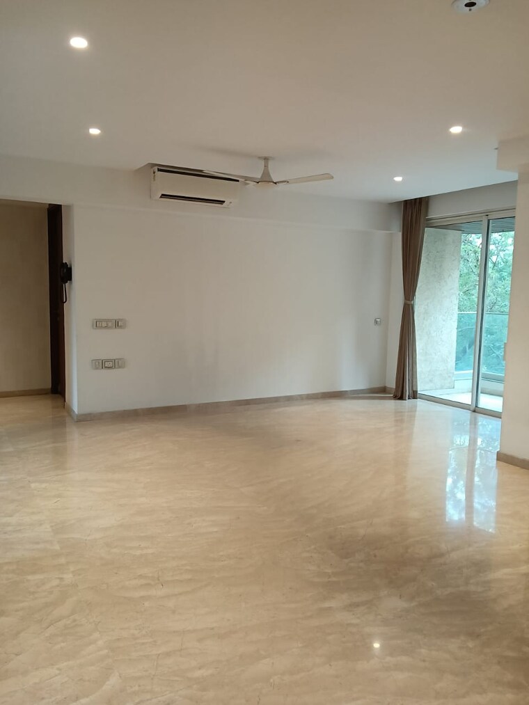 Room, hiranandani-meadows 3 Bedroom 1825 Sq.Ft. Apartment In Manpada Thane 9623134