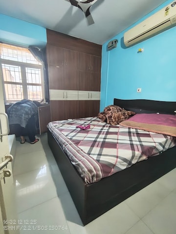 Bedroom in 3 BHK Apartment at Vijay Ratan Vihar, Sector 15 – for Rent