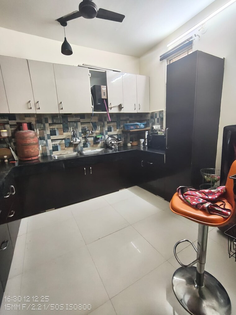 Kitchen, vijay-ratan-vihar 3 Bedroom 1500 Sq.Ft. Apartment In Sector 15 Gurgaon 9623133