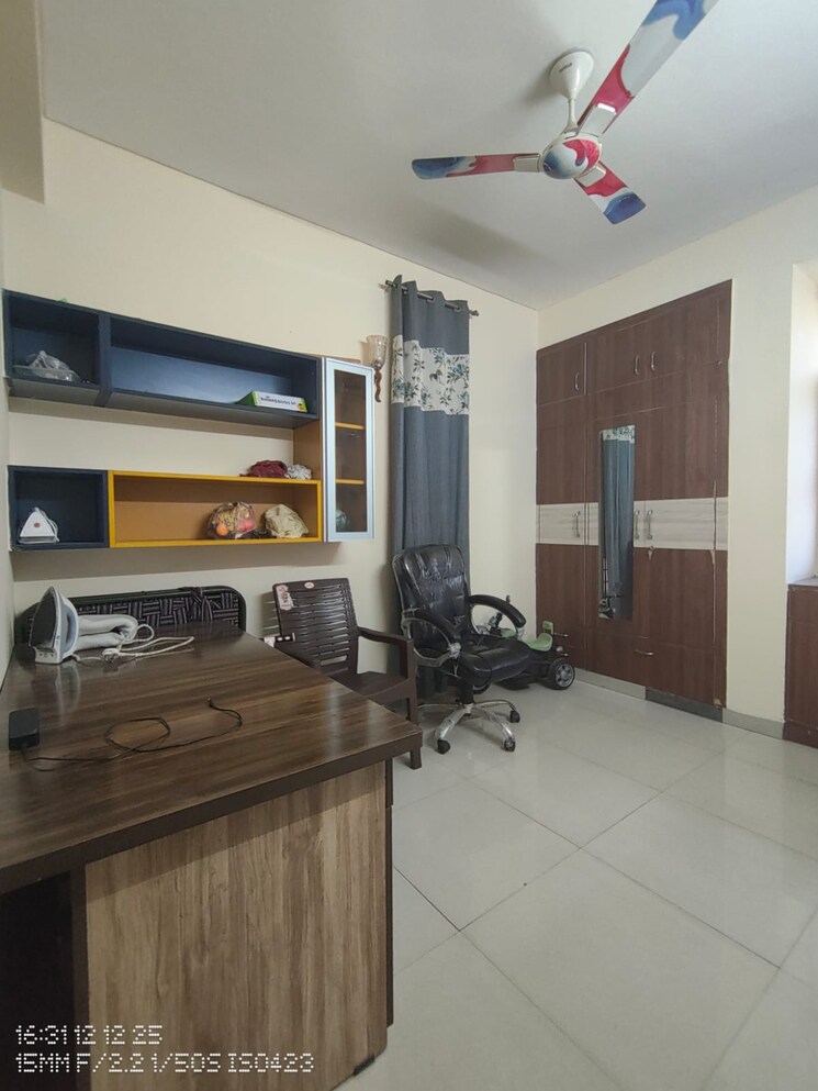 Kitchen, vijay-ratan-vihar 3 Bedroom 1500 Sq.Ft. Apartment In Sector 15 Gurgaon 9623133