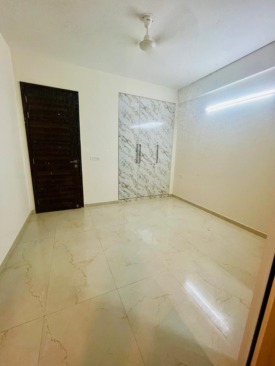 2 BHK Apartment For Sale in Suncity Avenue 76