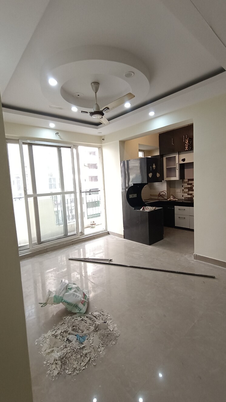 Kitchen, aditya-celebrity-homes 3 Bedroom 1650 Sq.Ft. Apartment In Sector 76 Noida 9623157