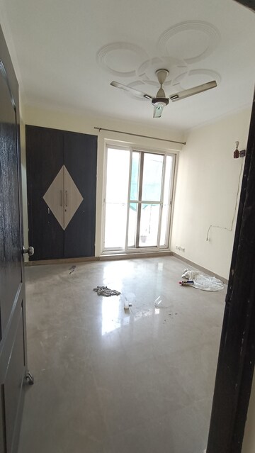 Room in 3 BHK Apartment at Aditya Celebrity Homes, Sector 76 – for Rent