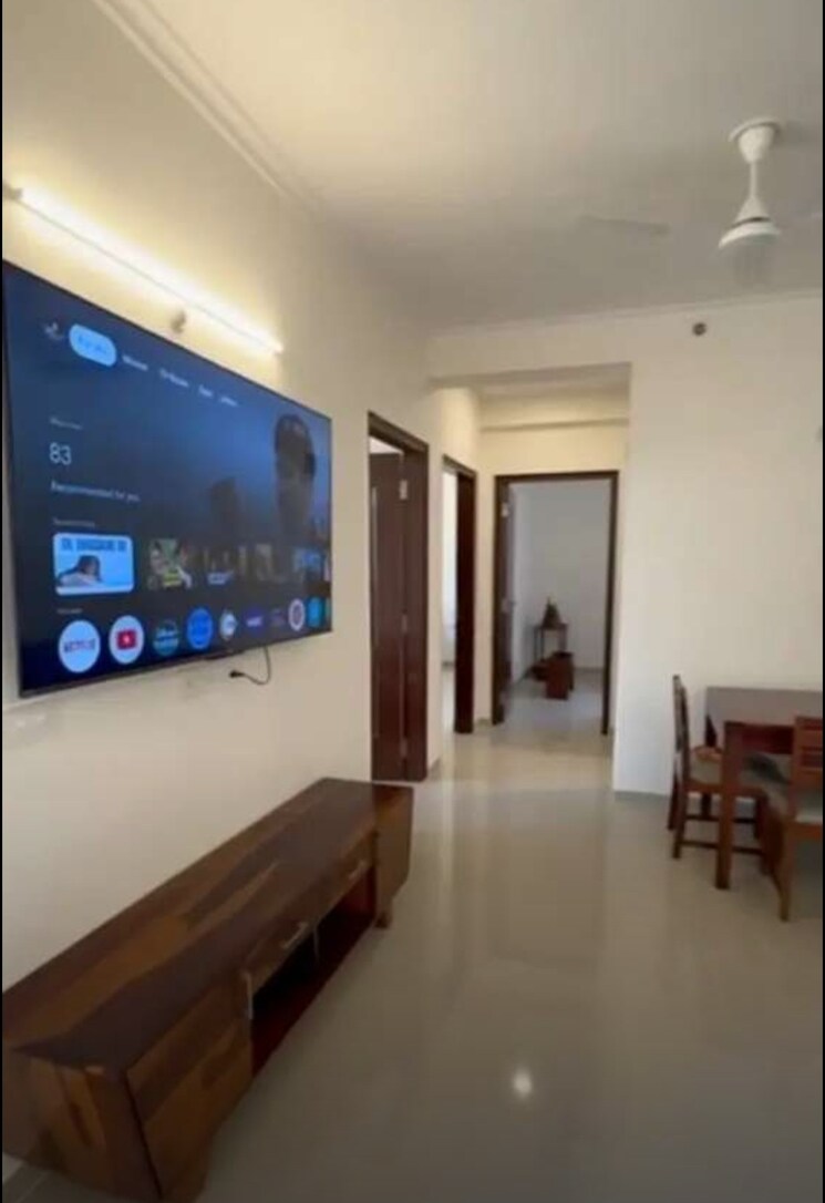 Room, gomti nagar 3 Bedroom 2250 Sq.Ft. Apartment In Gomti Nagar Lucknow 9623166
