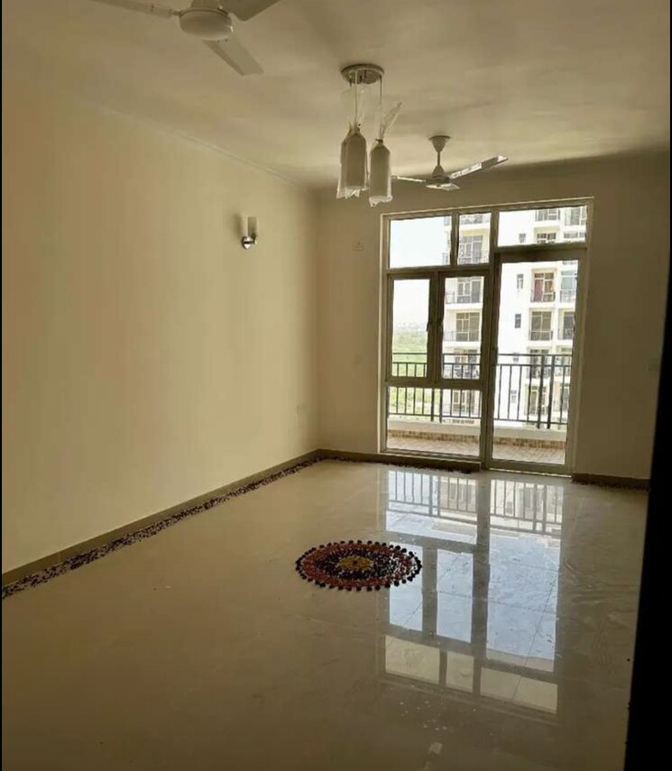 Room, gomti nagar 3 Bedroom 2250 Sq.Ft. Apartment In Gomti Nagar Lucknow 9623166