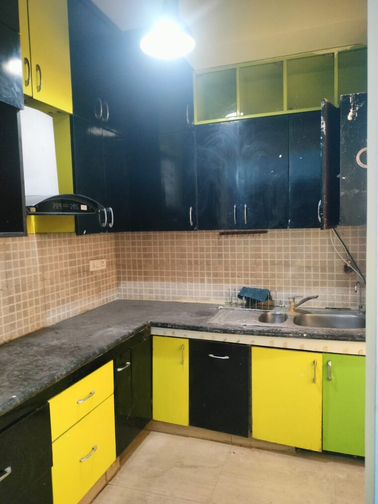 Kitchen, nimbus-the-hyde-park 2 Bedroom 915 Sq.Ft. Apartment In Sector 78 Noida 9623178