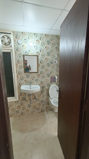 Bathroom in 2 BHK Apartment at Supertech The Romano, Sector 118 – for Rent