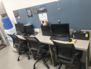  Office Space For Rent in Maker Tower, Cuffe Parade