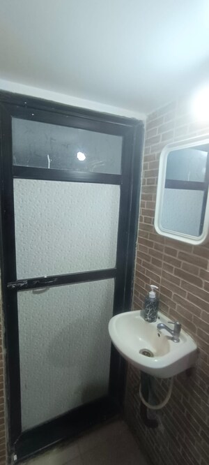  1 BHK Apartment at Bharat Mahal CHS, Kopri – for Rent