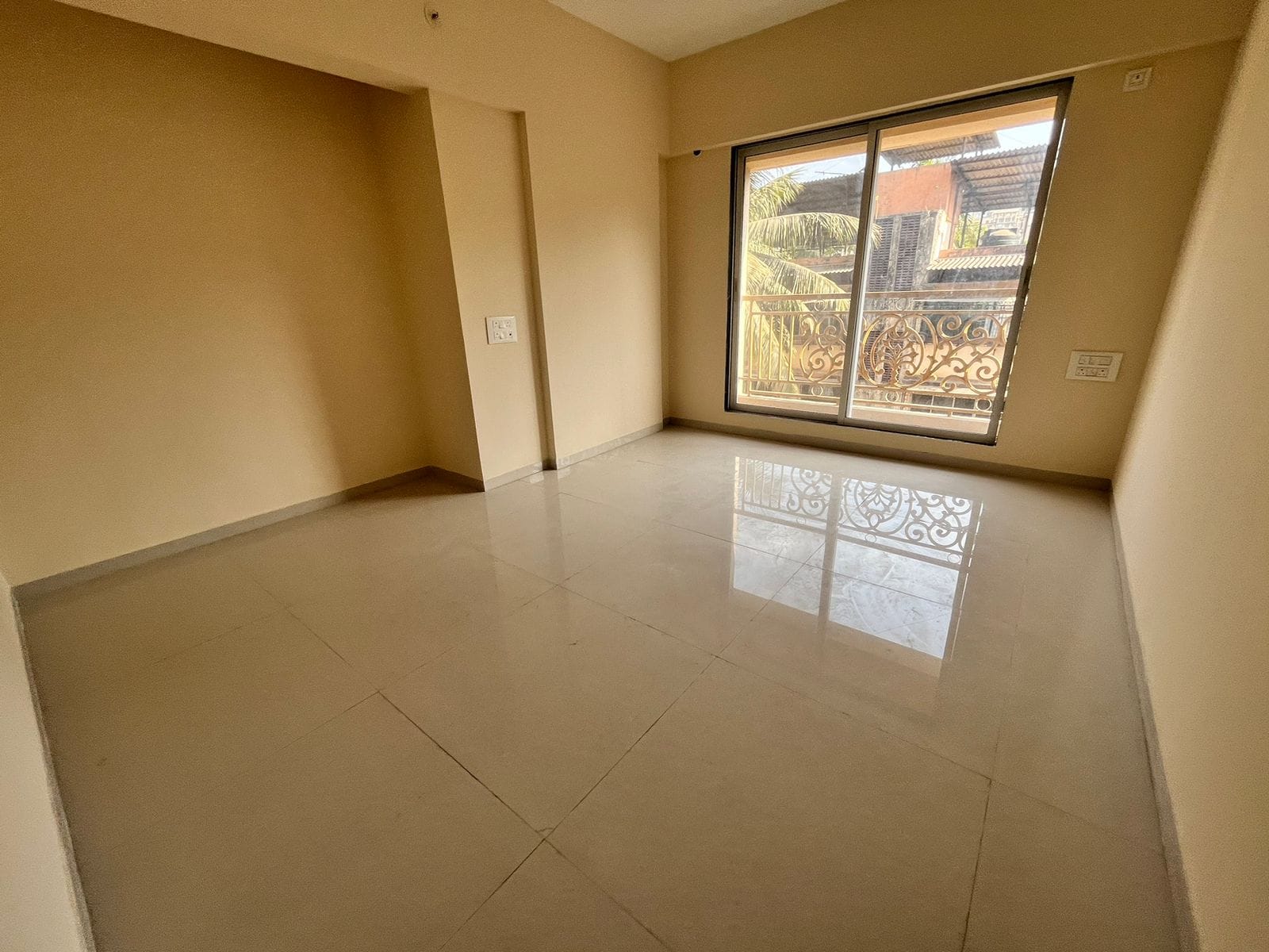 1 BHK + Extra Room Apartment For Rent in Shree Gayatri CHS