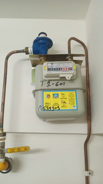 Furnished Amenities in 2 BHK Apartment at Piramal Vaikunth, Balkum Pada – for Rent