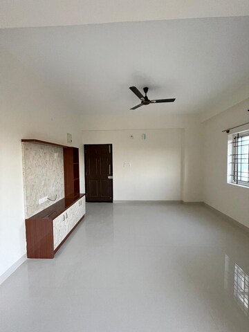Room in 2 BHK Apartment at Profound Symphony, Jigani – for Rent