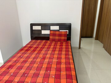 Bedroom in 2 BHK Apartment at Kohinoor Zen Estate, Kharadi – for Rent
