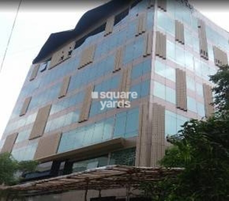 Exterior View, deluxe-house Commercial Office Space 10000 Sq.Ft. In Andheri West Mumbai 9623298