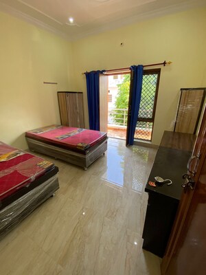  Pg For Rent in Gomti Nagar