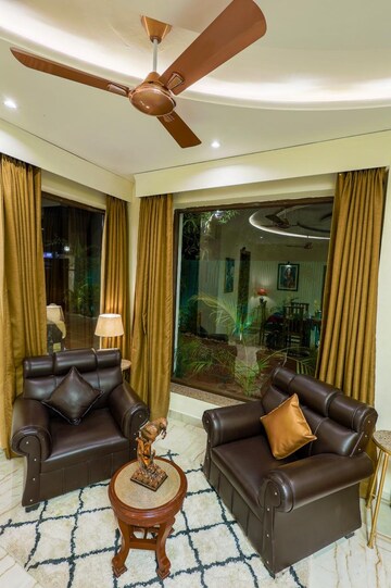 Living Room in 6+ BHK Villa at Ramnagar – for Sale