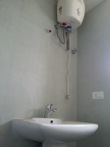 Bathroom in 1 RK Independent House at Rt Nagar – for Rent