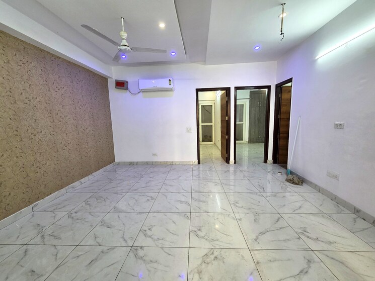 Room, dhakoli 3 Bedroom 1400 Sq.Ft. Apartment In Dhakoli Zirakpur 9623357
