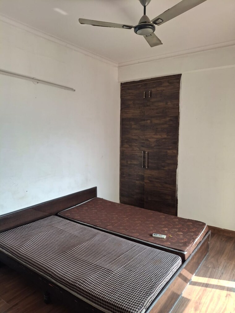 Room, mahagun-mywoods 2 Bedroom 935 Sq.Ft. Apartment In Sector 16c Greater Noida Greater Noida 9623373