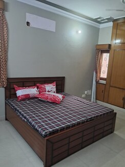 3 BHK + Pooja Room Apartment For Sale in Mayur Vihar Phase III