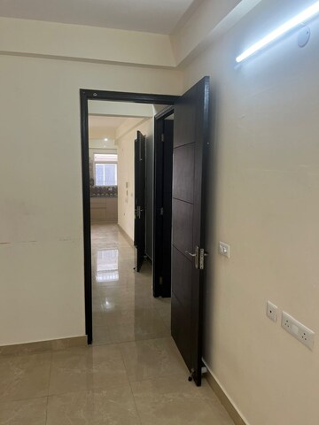 Building Lobby in 3 BHK Builder Floor at Signature Global Park 4 and 5, Sohna Sector 36 – for Rent